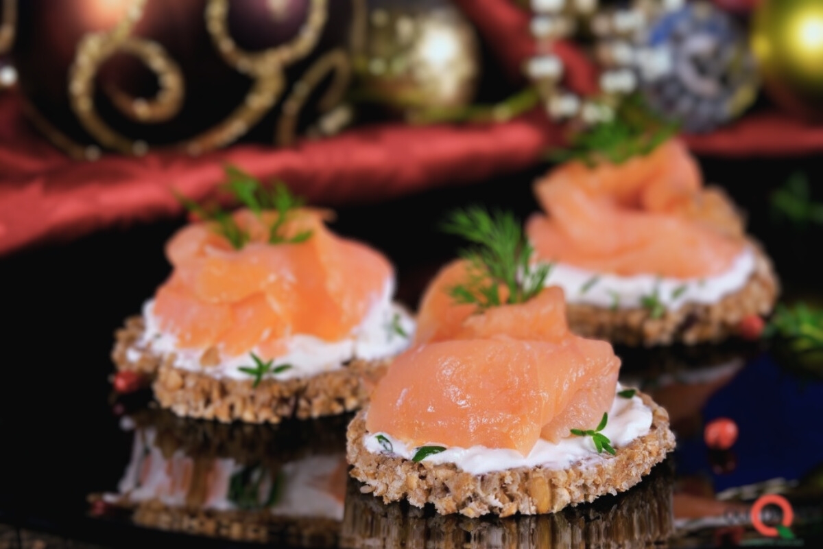 Canapè di Salmone Affumicato e Robiola