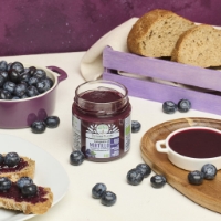 Composta Bio Di Mirtillo, vista frontale colazione