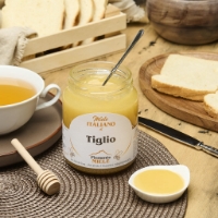 Miele di Tiglio del Piemonte, frontale con pane in cassetta