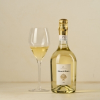 Blanc de Blanc, vista frontale con flute