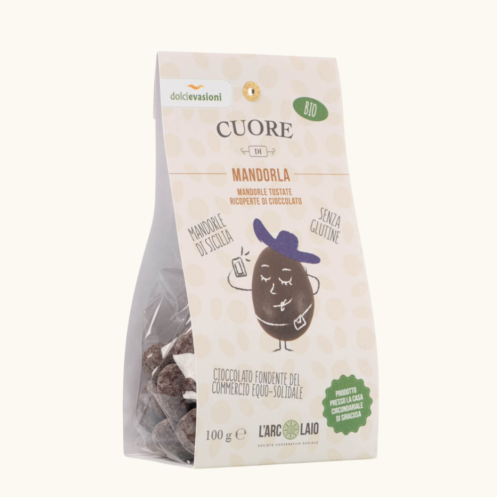 Cuore Di Mandorle Tostate Ricoperte Di Cioccolato Bio 100g